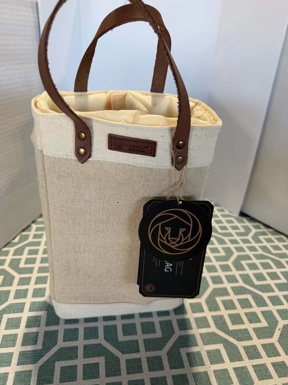 Legacy Picnic Time Pinot Jute 2 Bottle Insulated Wine Bag / Tote